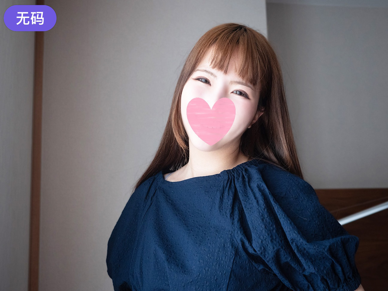 FC2-2953611 【無修正】「おっきぃチンコ当たってるぅ♡」と大喜びの清楚なお姉さん♡実はおじさんの汚いア